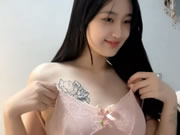 超美又清純很愛笑的美少女下海直播